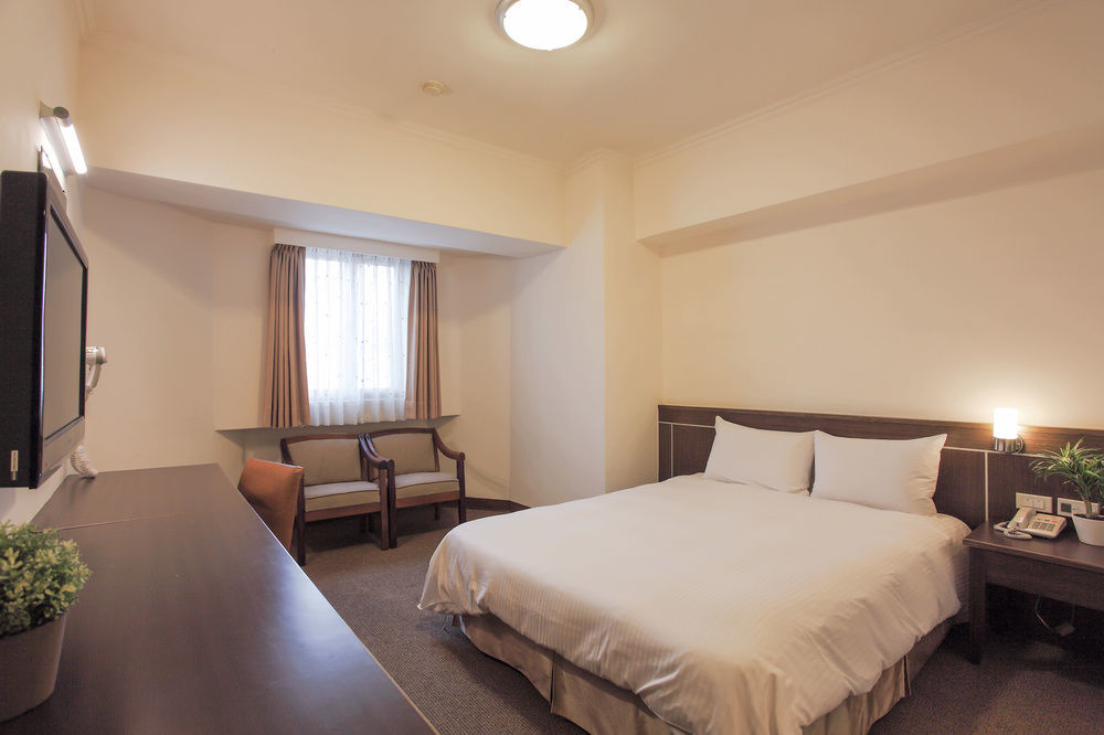Ful Won Hotel Taichung Exterior foto