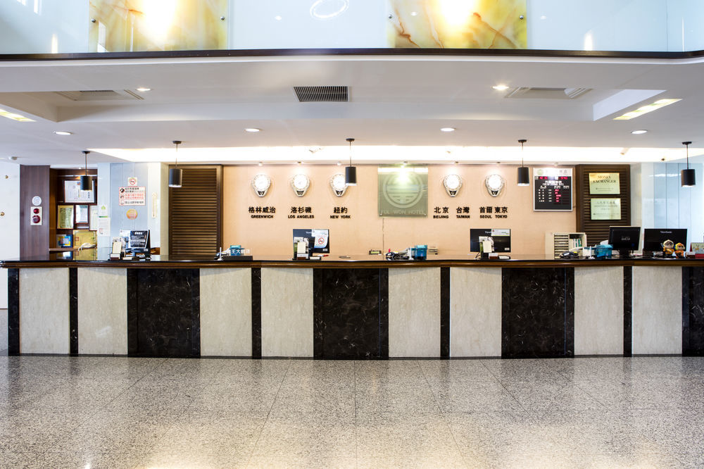 Ful Won Hotel Taichung Exterior foto