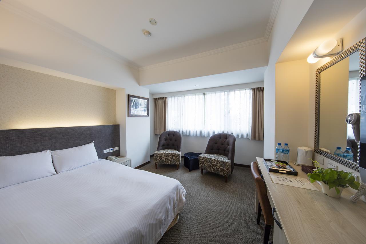 Ful Won Hotel Taichung Exterior foto